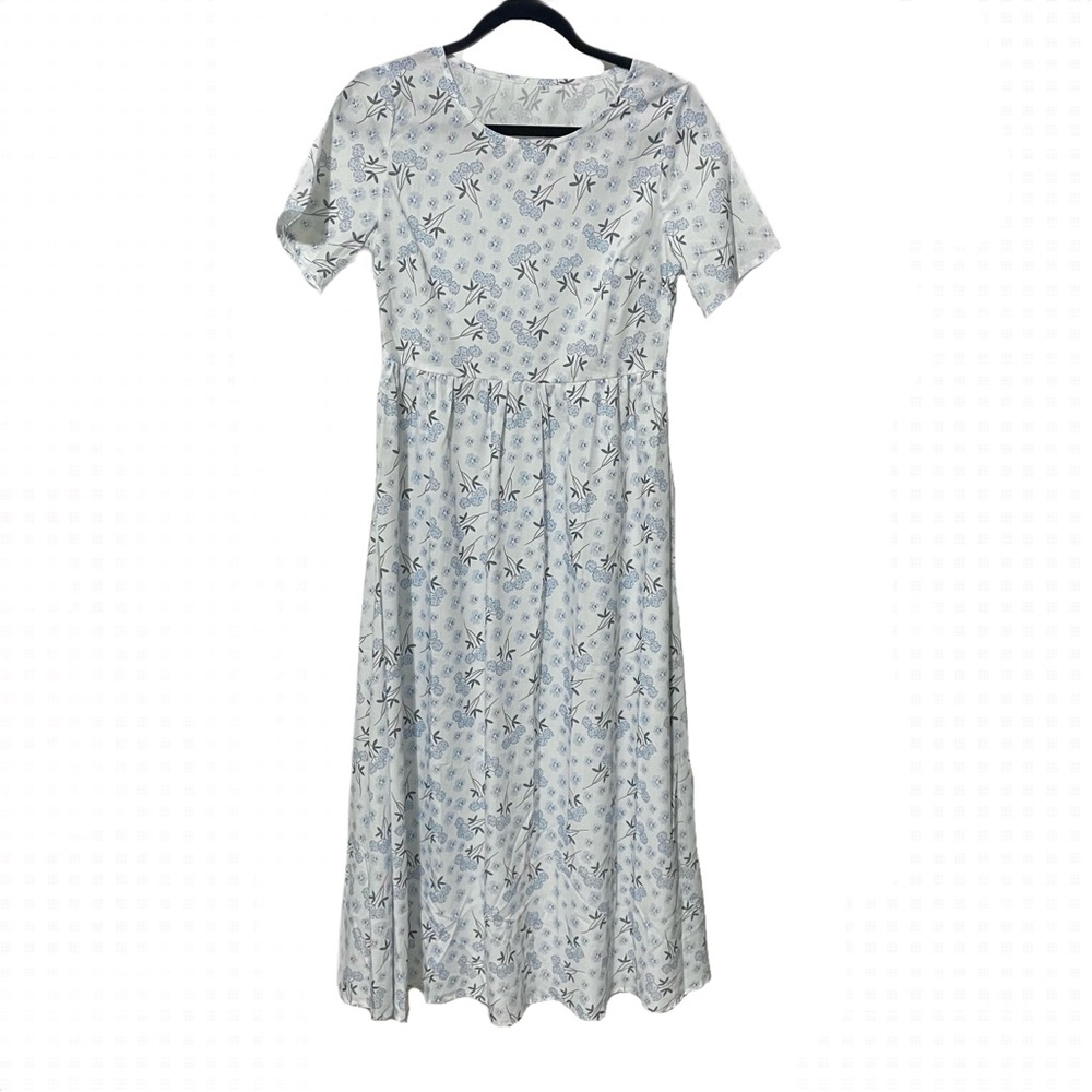 Maxi Short Sleeve 100% Cotton White and Blue Roses Long Dress